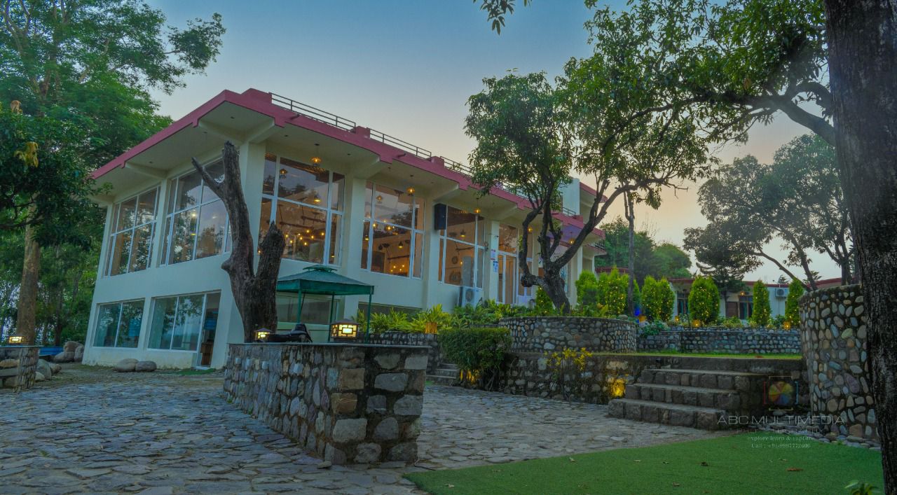 Laperle Resort